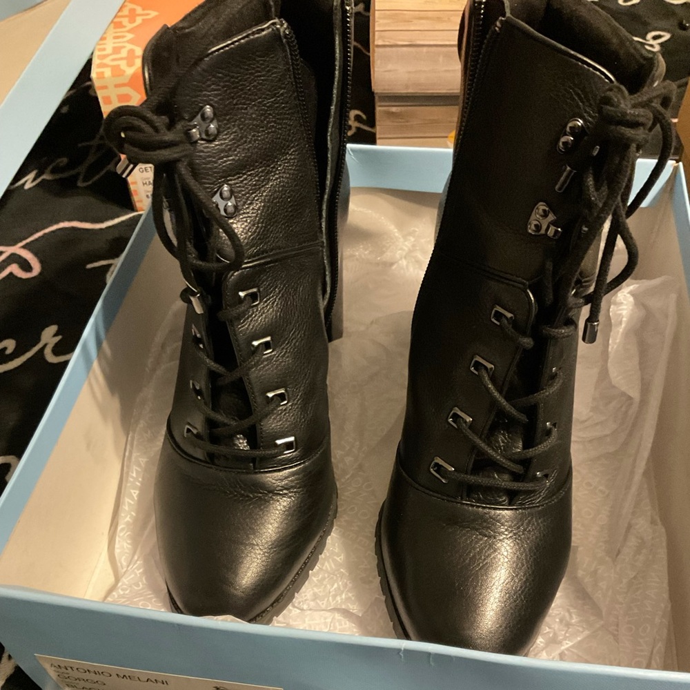 Antonio Melani boots